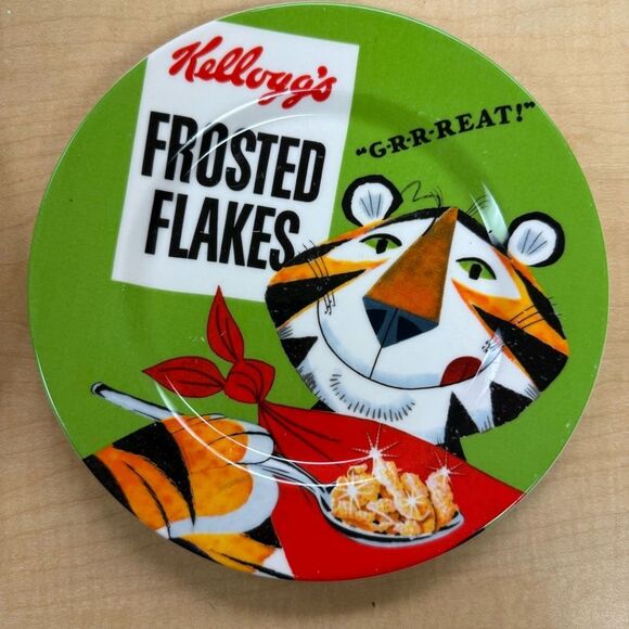 Kelloggs Corn Flakes and Frosted Flakes Plate Set - Picture 3 of 4